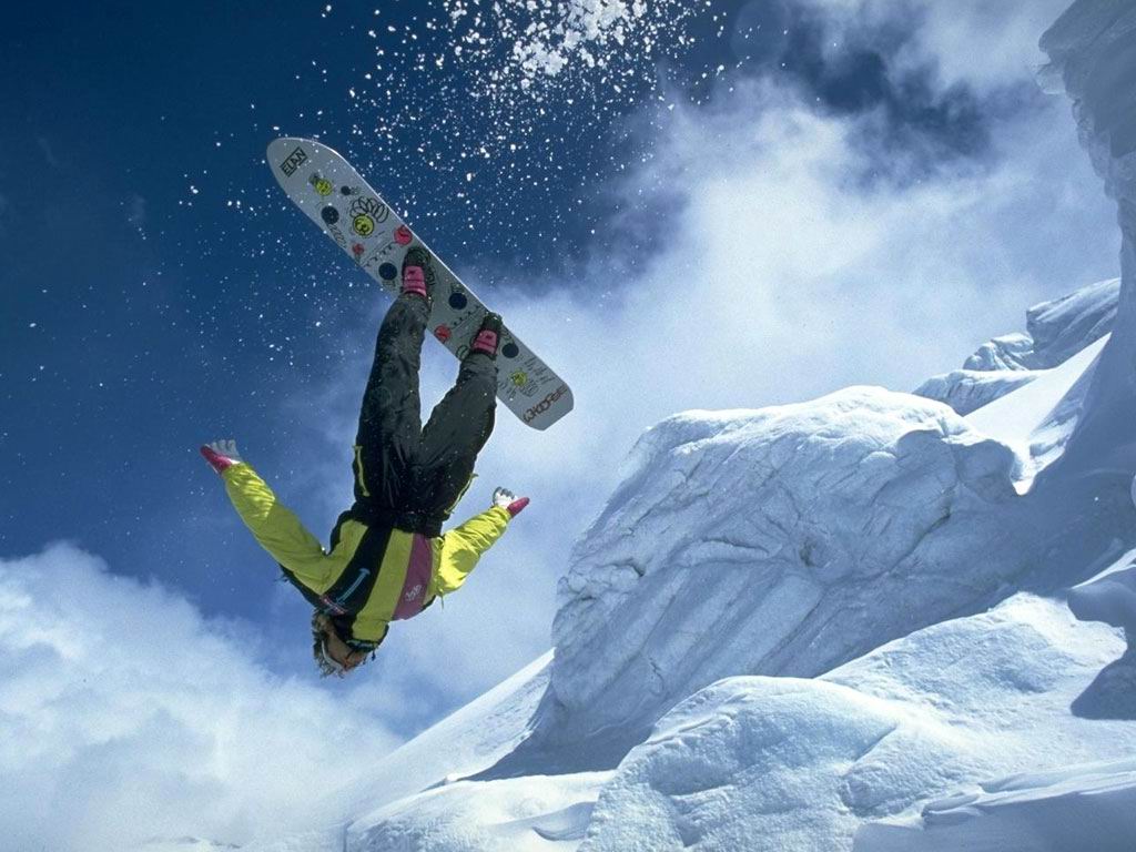 flying-snowboarding-sport-wallpapers-1024x768.jpg